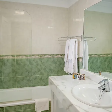 Sunset View Club מלון דירות