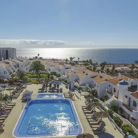 Sunset View Club Aparthotel 4*
