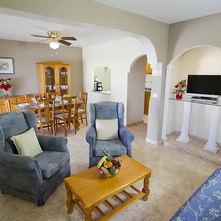 מלון דירות Sunset View Club 4*