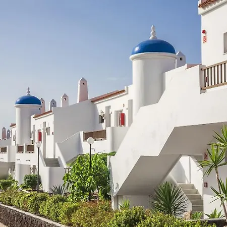 מלון דירות Sunset View Club 4*