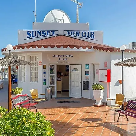Ξενοδοχείο με διαμερίσματα Sunset View Club 4*