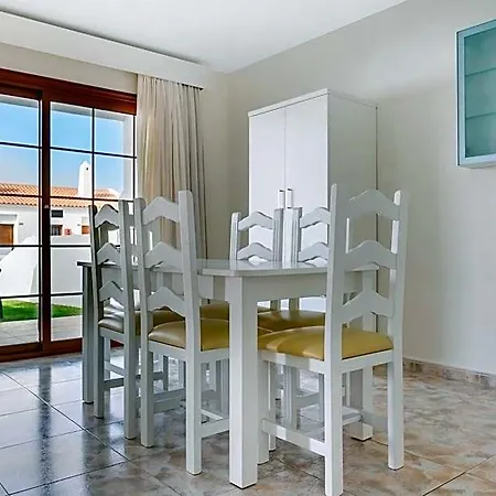 Ξενοδοχείο με διαμερίσματα Sunset View Club