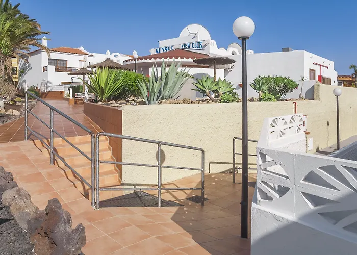 Sunset View Club Apartmanhotel